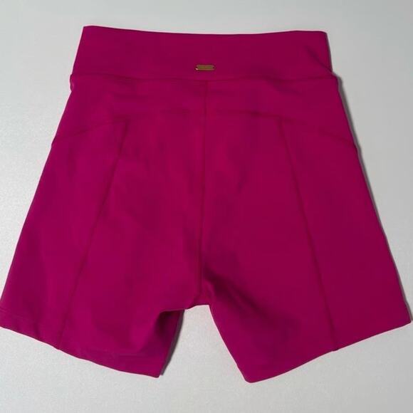 L Space Activewear Set - Picture 7 of 8